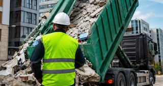 Вывоз строительного мусора в Шебекине: услуги лицензированной компании — ПроМусор